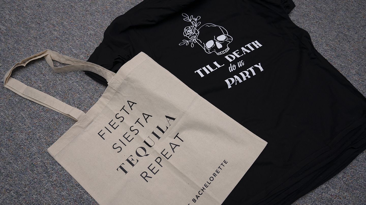 Screen printing press Milwaukee T-Shirt Co